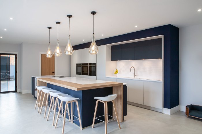 Blue and grey kitchen decor