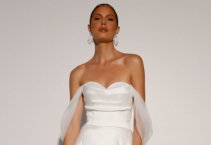 Best wedding dress style for short and curvy